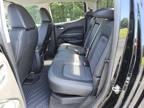Used 2015 GMC Canyon SLE w/ All-Terrain Package AWD/4WD image 24