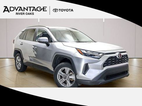 Certified 2025 Toyota RAV4 XLE AWD/4WD image 1