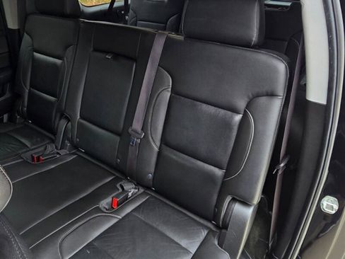 Used 2015 Chevrolet Suburban LT image 28