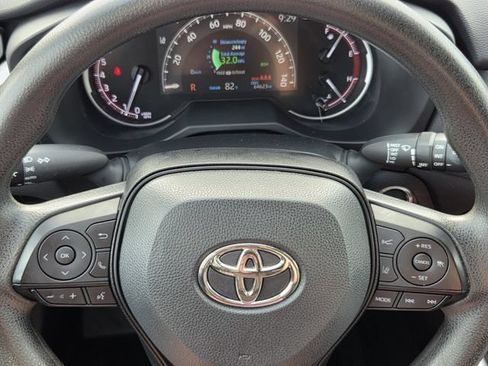 Used 2023 Toyota RAV4 XLE FWD image 19