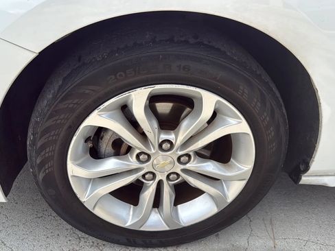 Used 2019 Chevrolet Cruze LT w/ LT Fleet Convenience Package FWD image 37