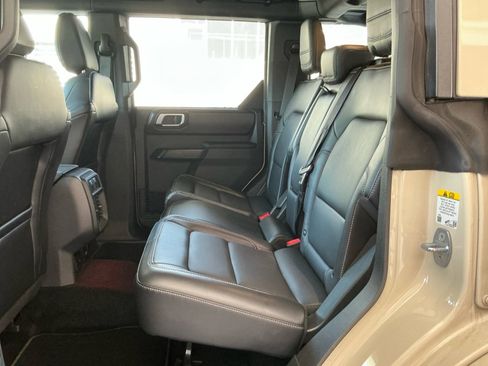 Used 2025 Ford Bronco Outer Banks AWD/4WD image 33