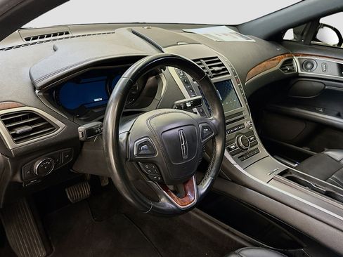 Used 2019 Lincoln MKZ Reserve image 18