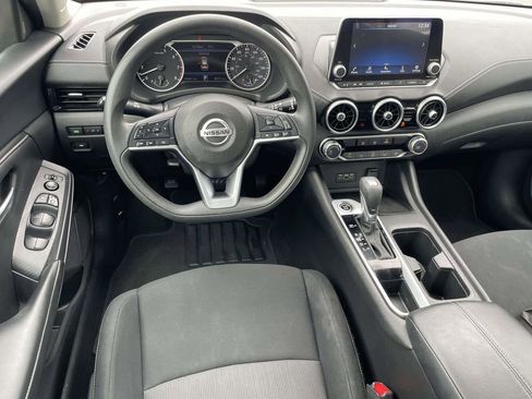 Used 2023 Nissan Sentra SV FWD image 9
