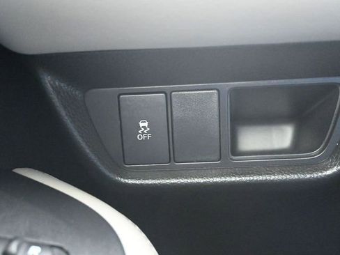 Used 2026 Honda HR-V EX-L image 16