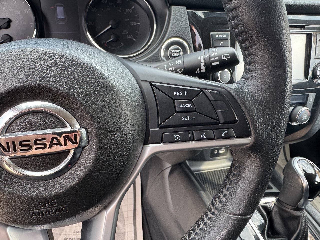 Used 2020 Nissan Rogue SV AWD/4WD image 15