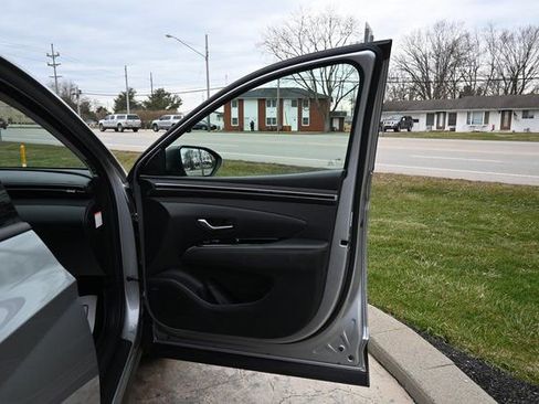 Used 2024 Hyundai Tucson Limited image 18