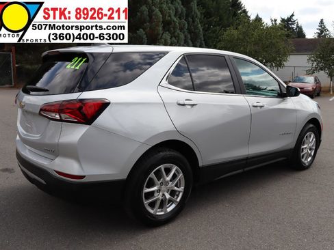 Used 2022 Chevrolet Equinox LT w/ Driver Convenience Package AWD/4WD image 8