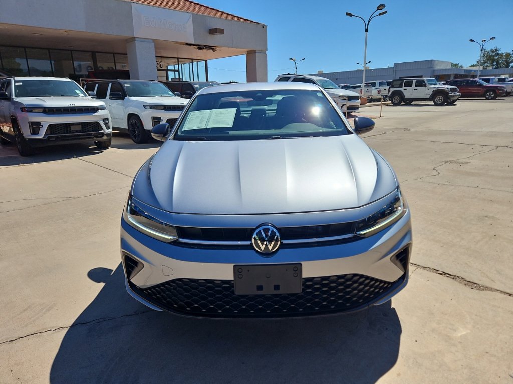 Used 2025 Volkswagen Jetta Sport FWD image 6