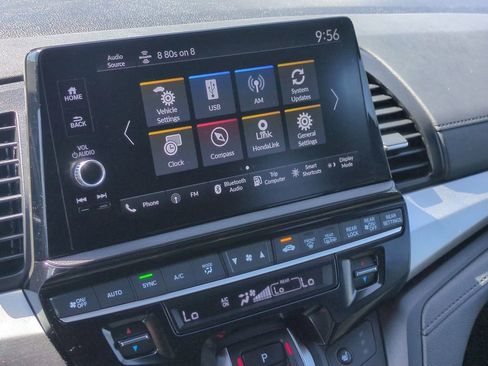 Used 2025 Honda Odyssey Sport-L image 18