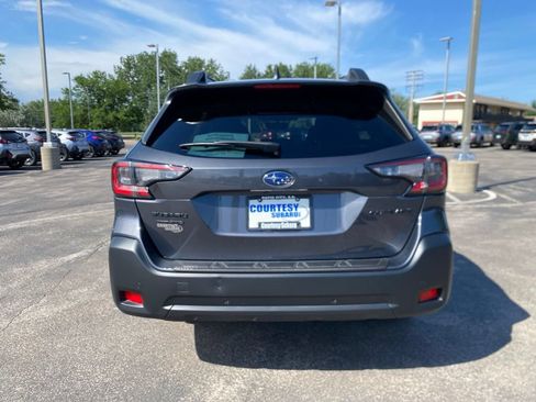 Used 2023 Subaru Outback Onyx Edition AWD/4WD image 6