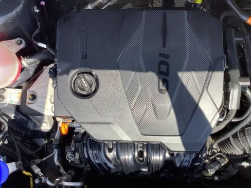 Certified 2024 Hyundai Tucson Limited AWD/4WD image 30
