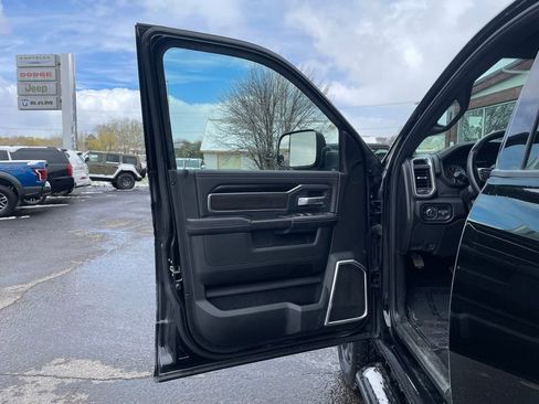 Used 2022 RAM 2500 Laramie w/ Night Edition AWD/4WD image 15