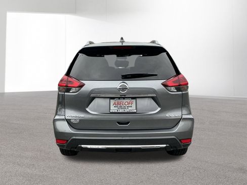 Used 2018 Nissan Rogue SV AWD/4WD image 4