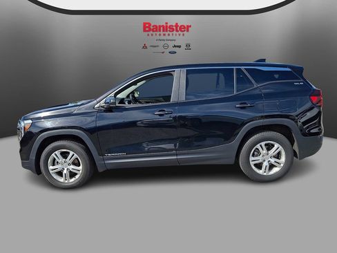 Used 2024 GMC Terrain SLE AWD/4WD image 7