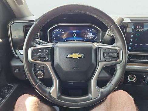 Certified 2022 Chevrolet Silverado 1500 LT AWD/4WD image 29