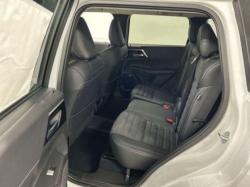 New 2026 Mitsubishi Outlander SE AWD/4WD image 20
