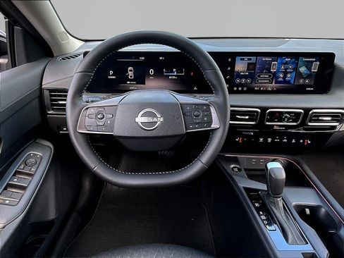 Certified 2026 Nissan Sentra SV w/ SV Convenience Package FWD image 8