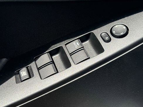 Used 2012 MAZDA MAZDA3 s Touring image 16