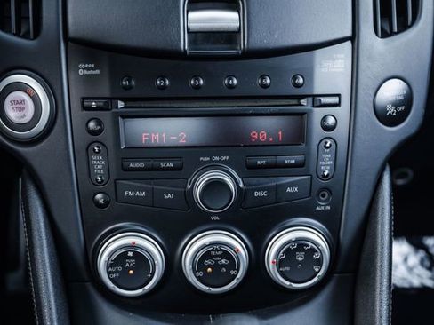 Used 2010 Nissan 370Z Touring image 14