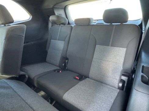 Used 2025 GMC Acadia Elevation AWD/4WD image 17