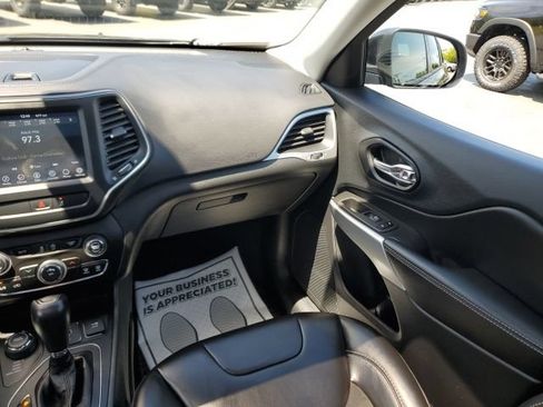 Used 2022 Jeep Cherokee Latitude w/ Sun & Sound Group AWD/4WD image 16