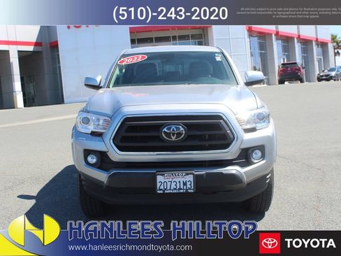 Used 2022 Toyota Tacoma SR5 RWD image 4