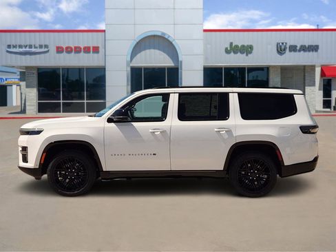 New 2026 Jeep Grand Wagoneer Limited AWD/4WD image 3