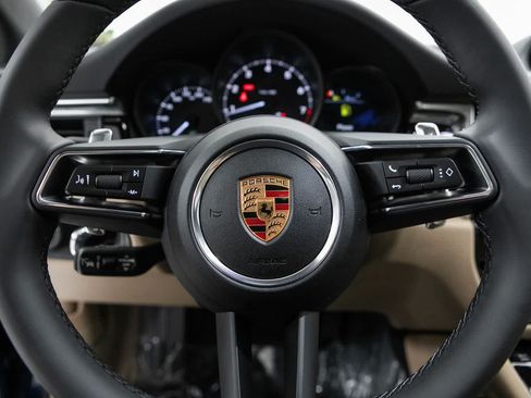 New 2026 Porsche Macan AWD/4WD image 14