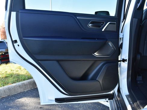 Used 2026 INFINITI QX80 4WD w/ Sport Exterior Package image 26