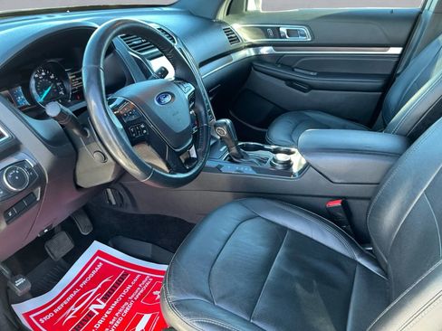 Used 2018 Ford Explorer Limited w/ Equipment Group 301A image 13