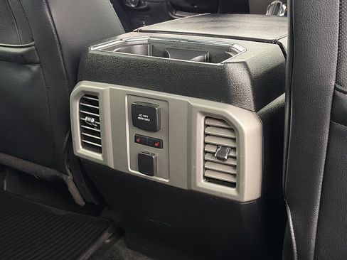 Used 2015 Ford F150 Lariat w/ Equipment Group 502A Luxury AWD/4WD image 31