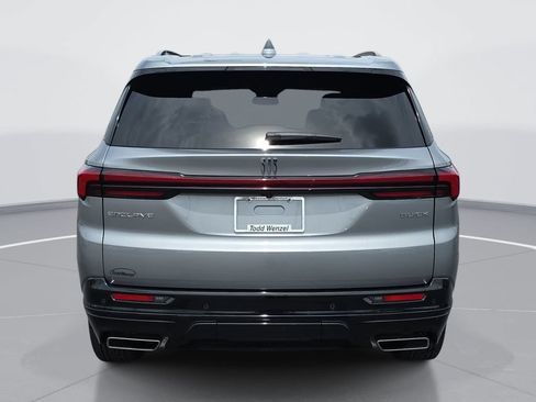 Used 2025 Buick Enclave Sport Touring w/ Power Package FWD image 5
