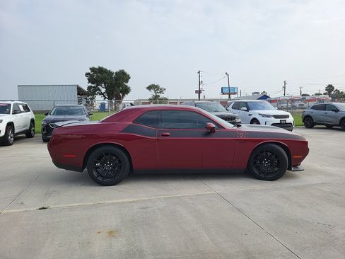 Used 2022 Dodge Challenger R/T Scat Pack w/ T/A Package image 4