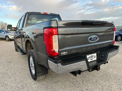 Used 2019 Ford F250 XL w/ STX Appearance Package image 8