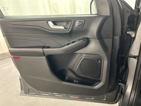 Used 2023 Ford Escape ST-Line Elite AWD/4WD image 22