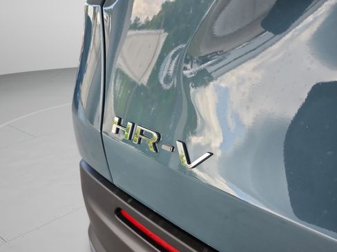Used 2023 Honda HR-V LX image 27