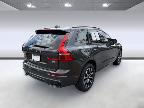 Used 2025 Volvo XC60 B5 Plus w/ Protection Package Premier AWD/4WD image 9