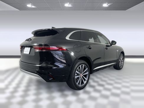New 2023 Jaguar F-PACE S image 7