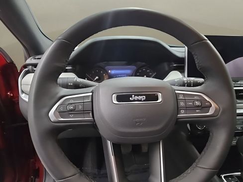 Used 2025 Jeep Compass Limited AWD/4WD image 22