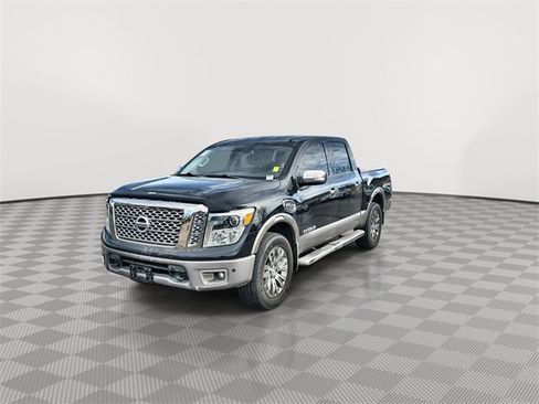 Used 2017 Nissan Titan Platinum Reserve image 4