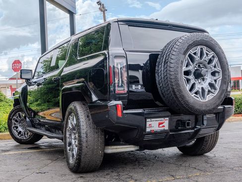 Used 2025 GMC Hummer EV 3X w/ LPO, Cargo Utility Package AWD/4WD image 24