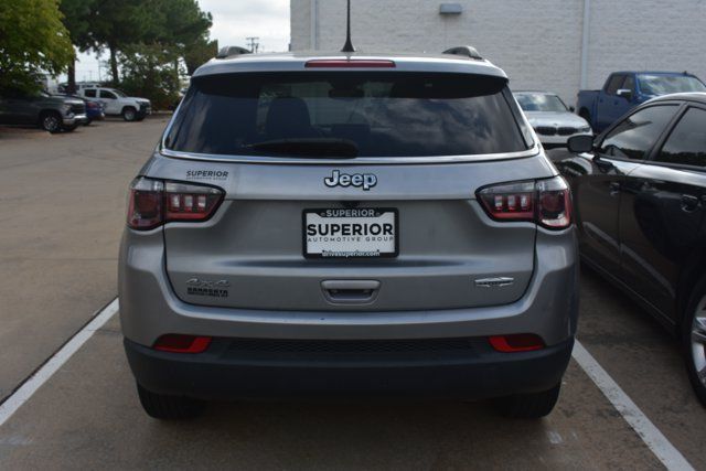 Used 2024 Jeep Compass Latitude AWD/4WD image 5