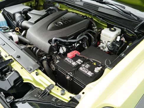 Used 2023 Toyota Tacoma TRD Off-Road w/ TRD Premium Off Road Package AWD/4WD image 39