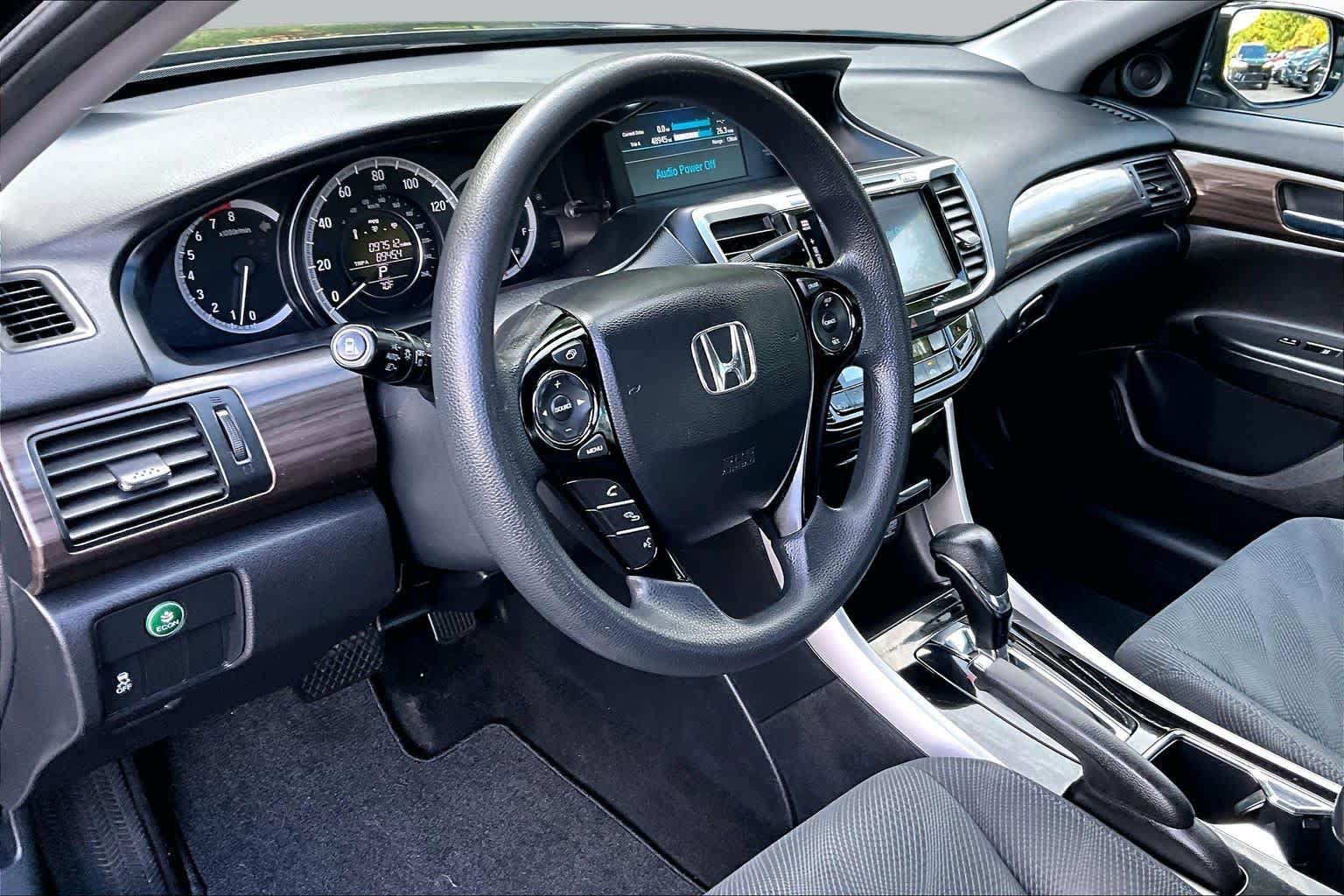 Used 2016 Honda Accord EX image 17