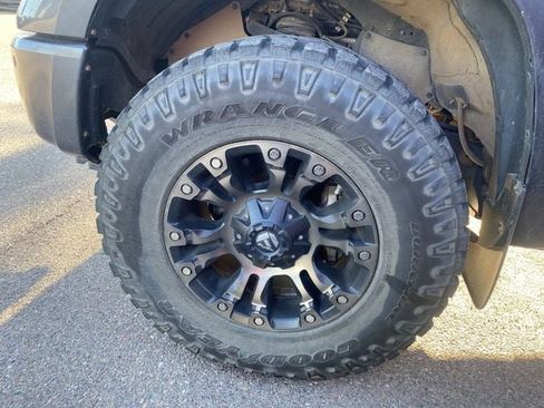 Used 2018 Toyota Tundra Platinum image 7