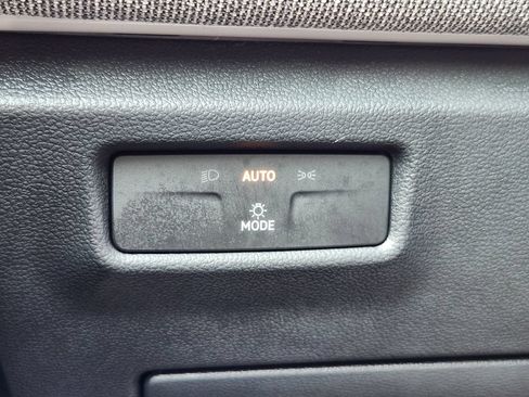 Certified 2025 Volkswagen Tiguan S AWD/4WD image 19