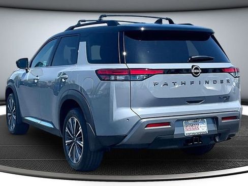 New 2026 Nissan Pathfinder Platinum AWD/4WD image 3