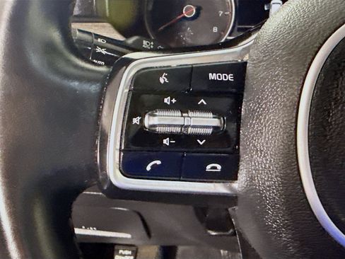Used 2022 Kia Sorento S w/ Panoramic Sunroof Package AWD/4WD image 14