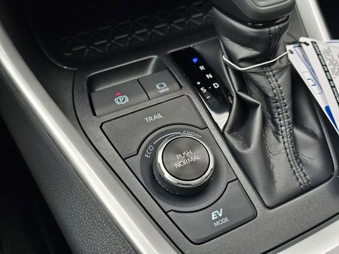 New 2025 Toyota RAV4 XLE w/ Convenience Package image 17